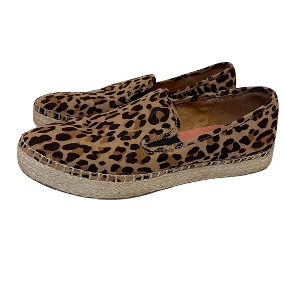- Women’s Dr. Scholls Be Energized Find Me Leopard Espadrilles Slip on Sho… - Picture 2 of 6